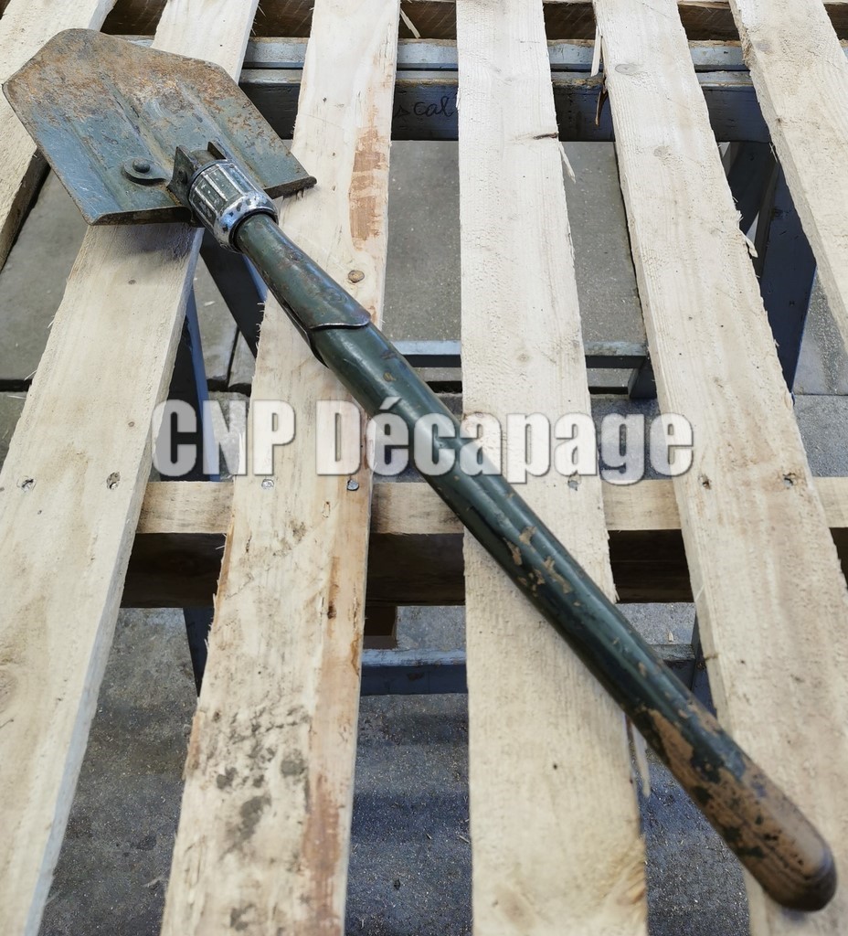 Pelle US avant décapage