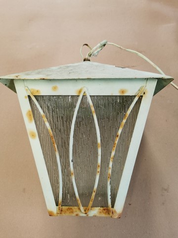 Aérogommage d'une lampe d'extérieur